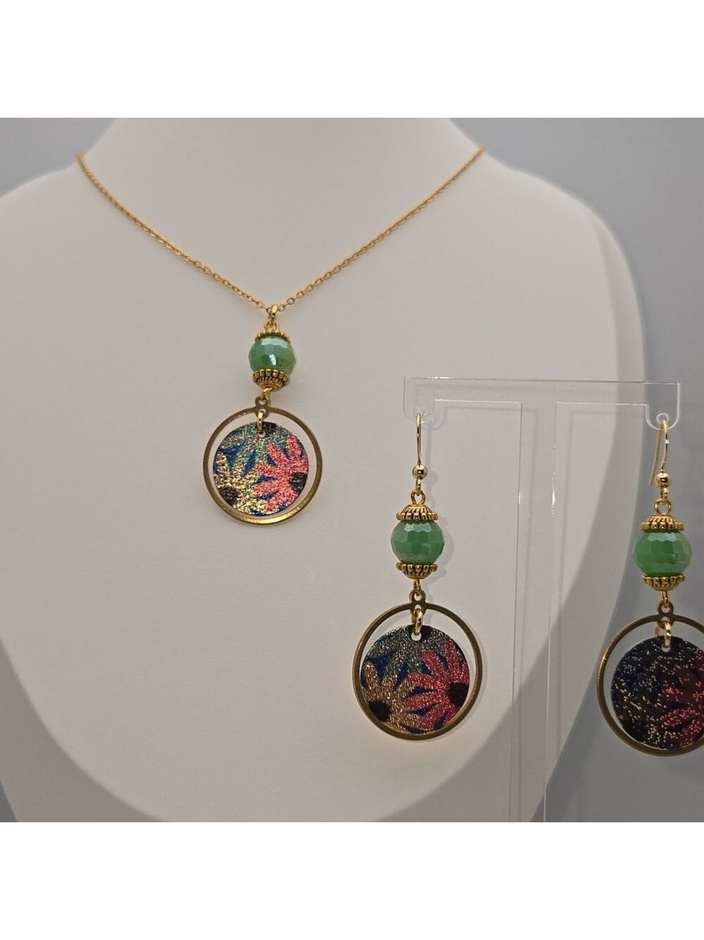 ✨2/$10✨ Gold Tone Green Round Jewelry Set Necklace Earrings Casual Match 19''
